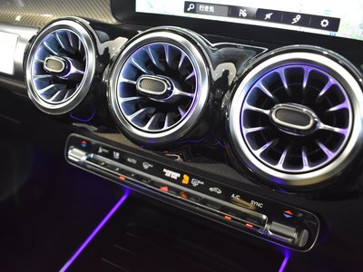 2021 Mercedes-BENZ GLB AMG 照片 40