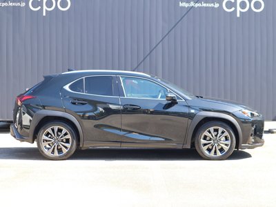 2025 Lexus UX — миниатюра 4