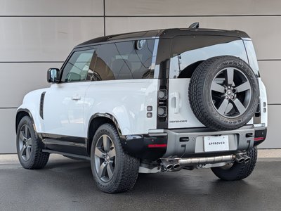 2025 LAND Rover DEFENDER photo 4