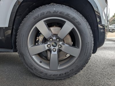 2025 LAND Rover DEFENDER thumbnail 31