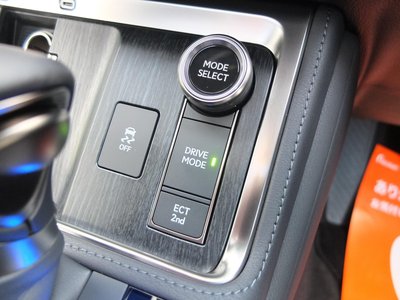 2025 Lexus GX — миниатюра 44