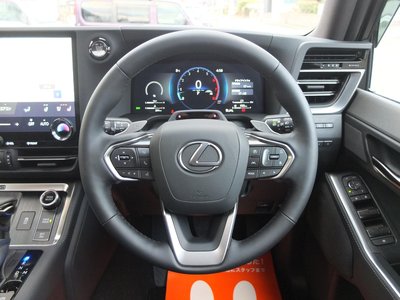 2025 Lexus GX — миниатюра 30