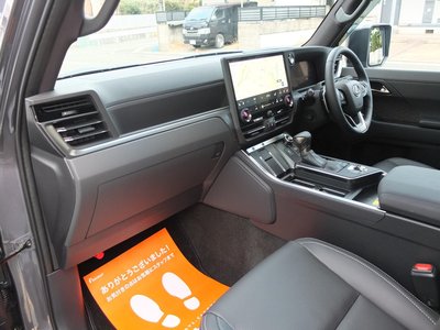 2025 Lexus GX — миниатюра 35