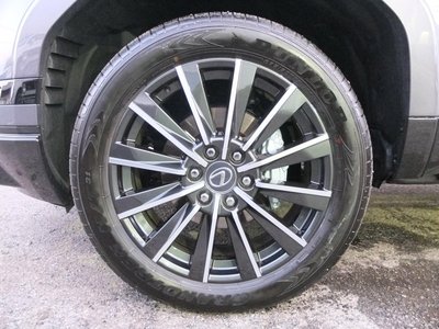 2025 Lexus GX — миниатюра 22