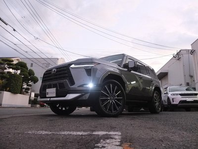 2025 Lexus GX — миниатюра 9