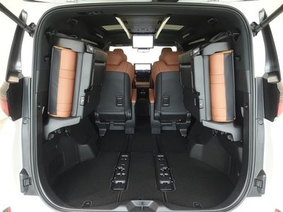 صورة 25 لـ 2025 Toyota VELLFIRE