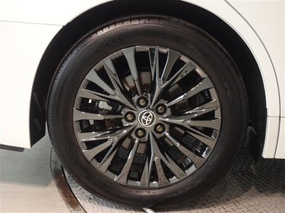 صورة 29 لـ 2025 Toyota VELLFIRE