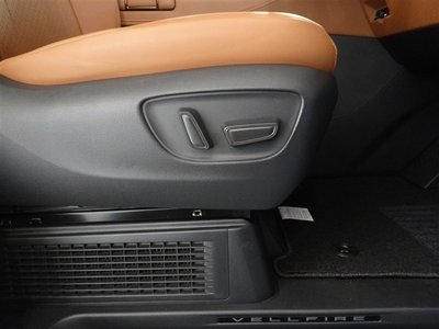 صورة 16 لـ 2025 Toyota VELLFIRE