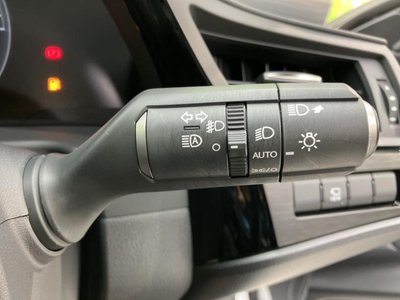 2024 Lexus ES thumbnail 18