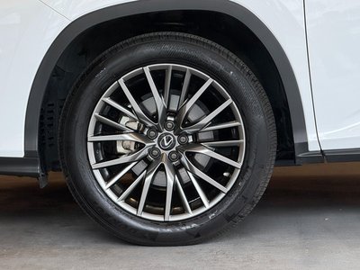 2019 Lexus RX thumbnail 38
