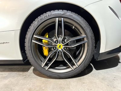 2014 Ferrari FF — фото 14