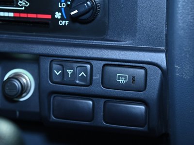 2015 Toyota LAND CRUISER 70 thumbnail 27