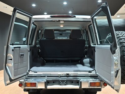 2015 Toyota LAND CRUISER 70 thumbnail 47