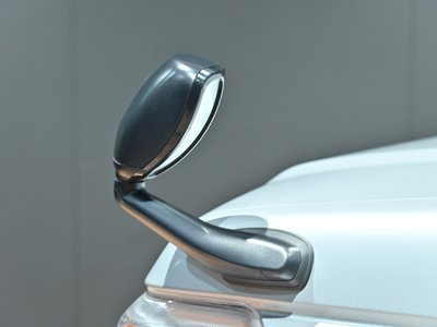 2015 Toyota LAND CRUISER 70 thumbnail 38
