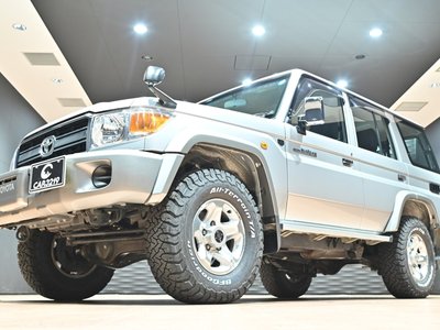 2015 Toyota LAND CRUISER 70 thumbnail 54