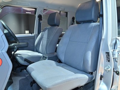 2015 Toyota LAND CRUISER 70 thumbnail 17