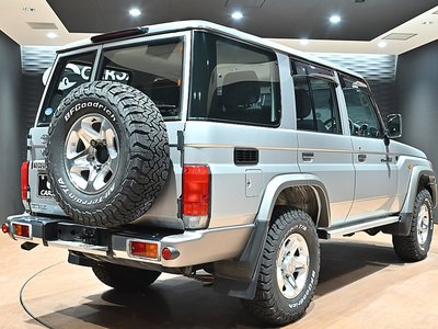 2015 Toyota LAND CRUISER 70 photo 2