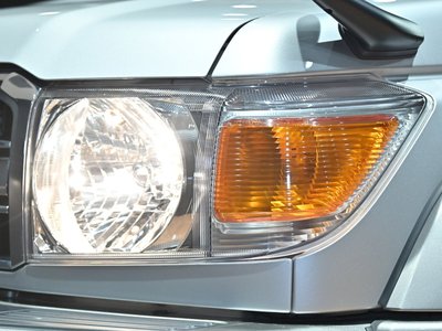 2015 Toyota LAND CRUISER 70 thumbnail 37