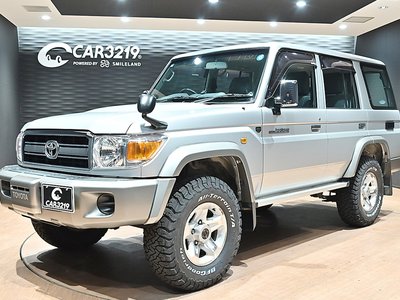 2015 Toyota LAND CRUISER 70 photo 1