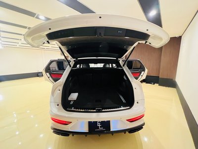 صورة مصغرة 56 لـ 2022 Bentley BENTAYGA