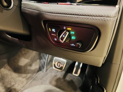 صورة مصغرة 41 لـ 2022 Bentley BENTAYGA