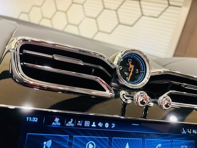 صورة مصغرة 45 لـ 2022 Bentley BENTAYGA