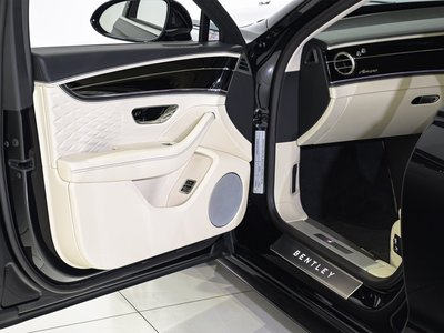 2026 Bentley FLYING SPUR — фото 10