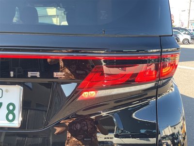 صورة 17 لـ 2024 Toyota VELLFIRE