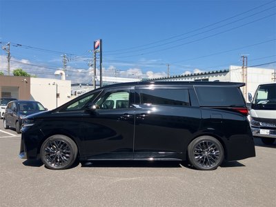 صورة 10 لـ 2024 Toyota VELLFIRE