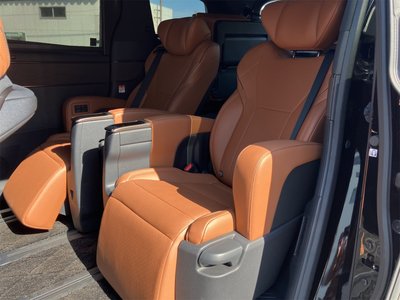 صورة 30 لـ 2024 Toyota VELLFIRE