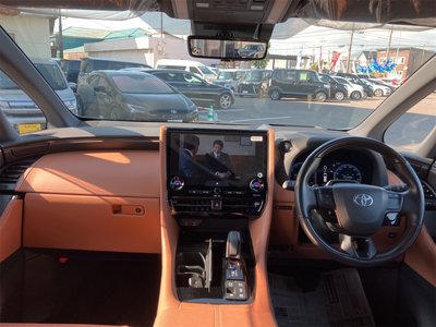 صورة 34 لـ 2024 Toyota VELLFIRE