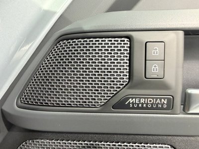 2022 LAND Rover DEFENDER photo 15