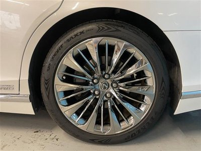 2021 Lexus LS thumbnail 17