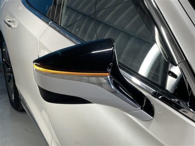 2021 Lexus LS thumbnail 25