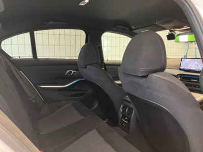2026 BMW 3 SERIES thumbnail 21