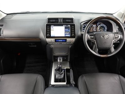 صورة 17 لـ 2023 Toyota LAND CRUISER PRADO