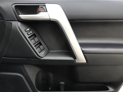صورة 25 لـ 2023 Toyota LAND CRUISER PRADO