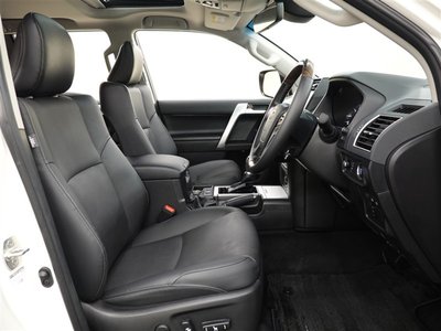 صورة 7 لـ 2023 Toyota LAND CRUISER PRADO