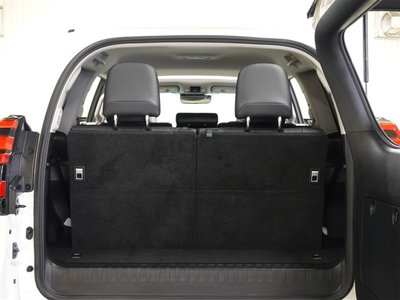 صورة 14 لـ 2023 Toyota LAND CRUISER PRADO
