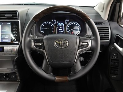 صورة 19 لـ 2023 Toyota LAND CRUISER PRADO
