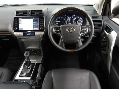 صورة 18 لـ 2023 Toyota LAND CRUISER PRADO