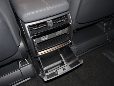 2025 Toyota ALPHARD 照片 31