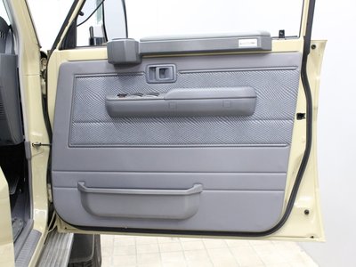 2014 Toyota LAND CRUISER 70 — фото 51