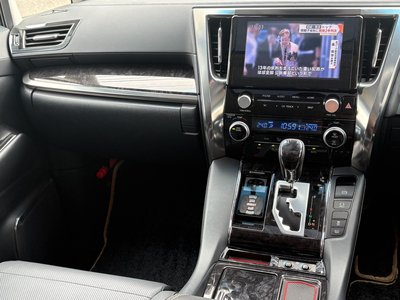 2021 Toyota ALPHARD — фото 23
