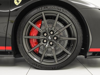 صورة 11 لـ 2022 Ferrari SF90 SPIDER