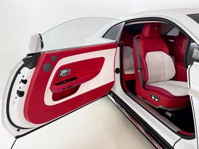 صورة 31 لـ 2025 ROLLS-ROYCE SPECTRE