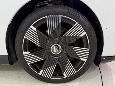 صورة 42 لـ 2025 ROLLS-ROYCE SPECTRE