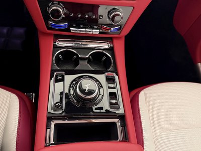 صورة 20 لـ 2025 ROLLS-ROYCE SPECTRE