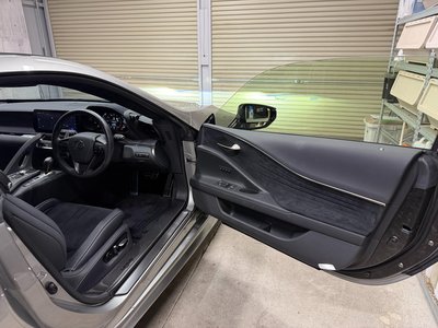 2023 Lexus LC — миниатюра 12