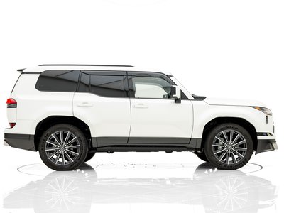 2026 Lexus GX — миниатюра 9